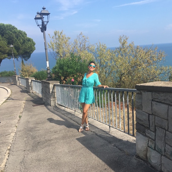 Meet your Posher, Taylor - Picture 3 of 8